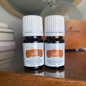 Young living clove essential oils